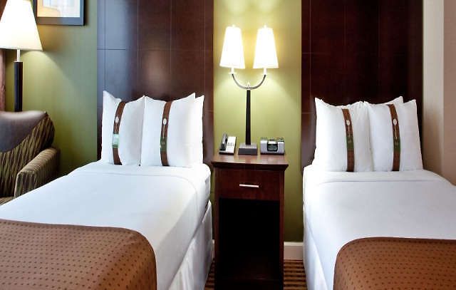 Doubletree By Hilton Center Hotel Charlotte