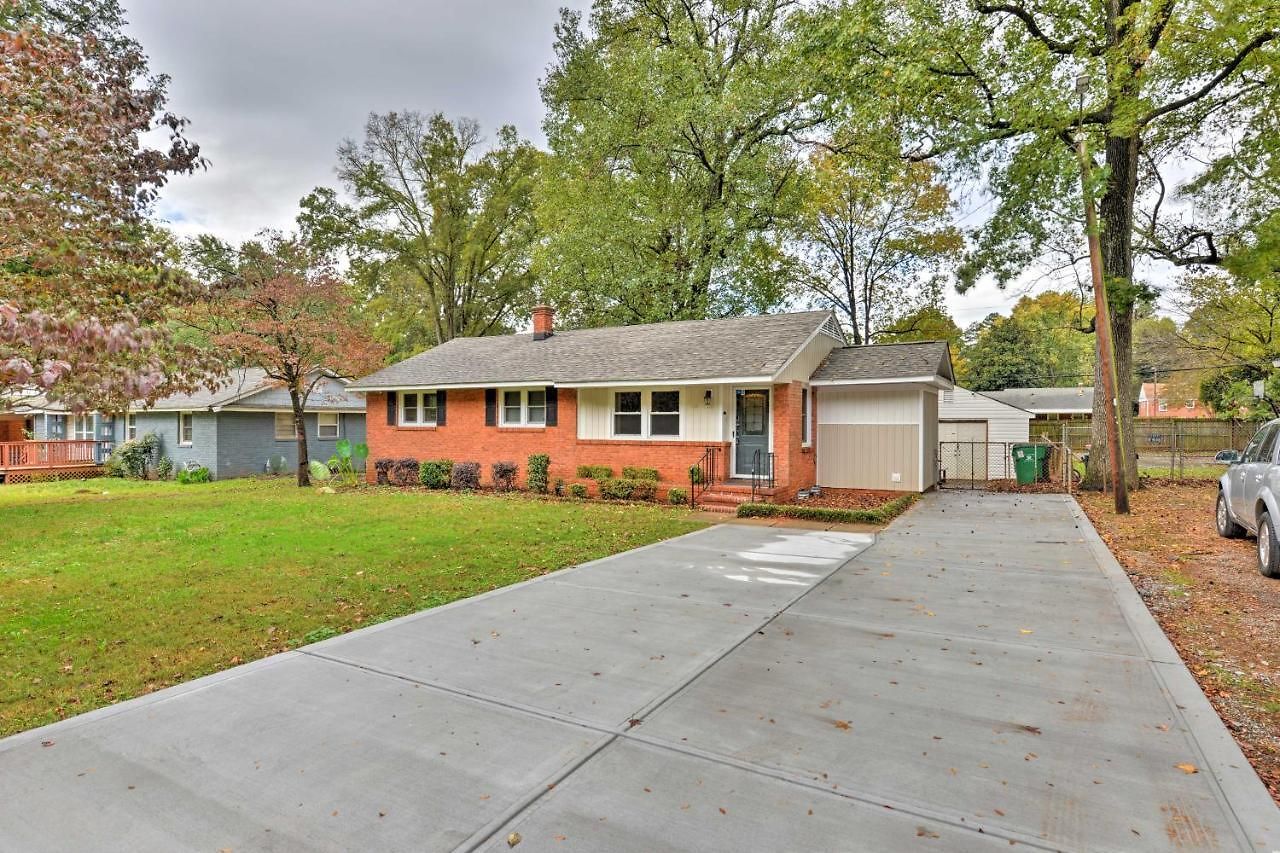 6 Mi To Downtown Charlotte! Charming Home W/ Patio * Charlotte