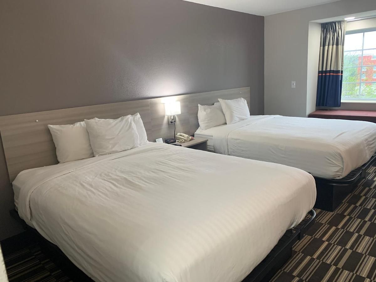 Microtel By Wyndham Airport Hotel