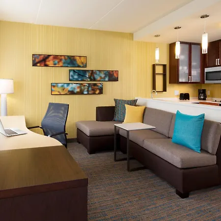 Hotel By Marriott Northlake Charlotte