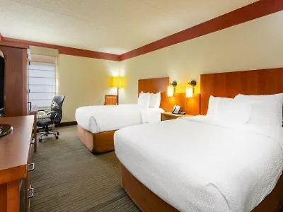 Spark By Hilton Airport North 3*