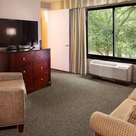 Doubletree By Hilton Airport Hotel Charlotte
