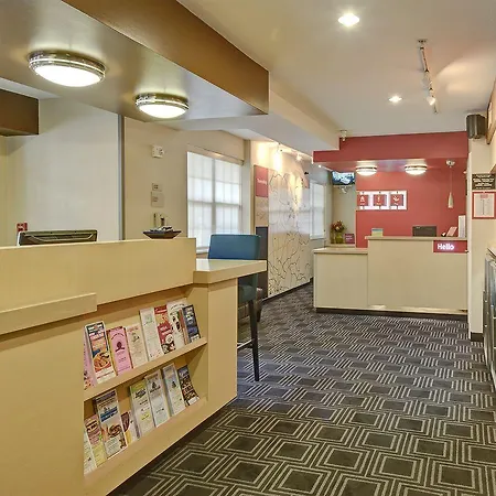Towneplace Research Park Hotel 3*