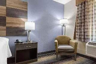 Quality Airport-near Uptown 3*