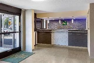 Hotel Quality Airport-near Uptown 3*