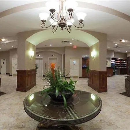 Fairfield & By Marriott Uptown 3*