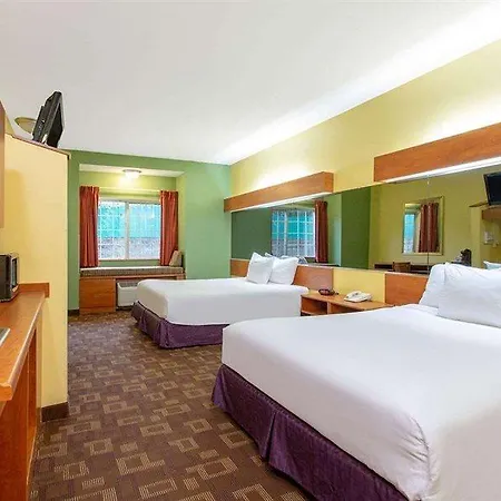 Hotel Microtel & By Wyndham Charlotte/northlake 2*
