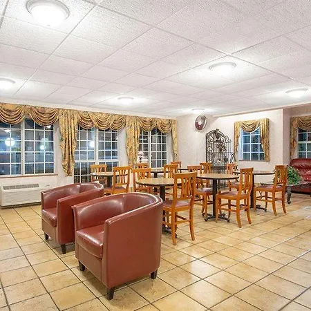 Microtel & By Wyndham Charlotte/northlake