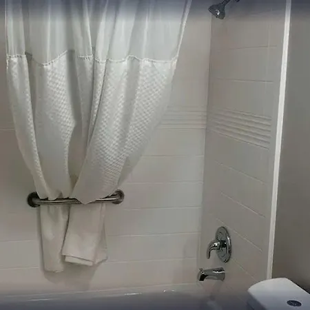Microtel By Wyndham Airport Hotel Charlotte