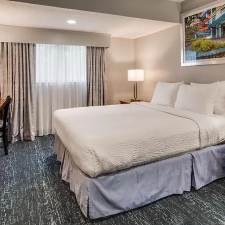 Hotel Surestay By Western Executive Park Charlotte