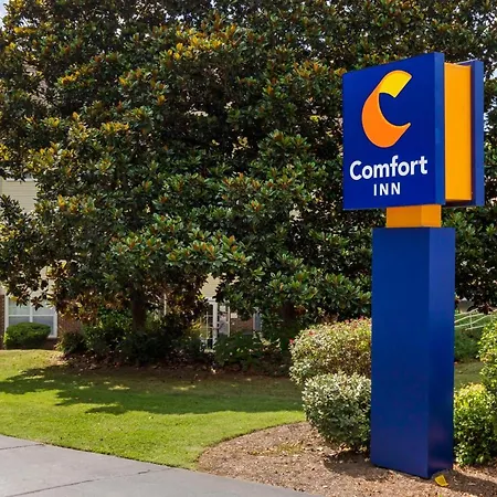 Comfort Airport Uptown Inn 3*