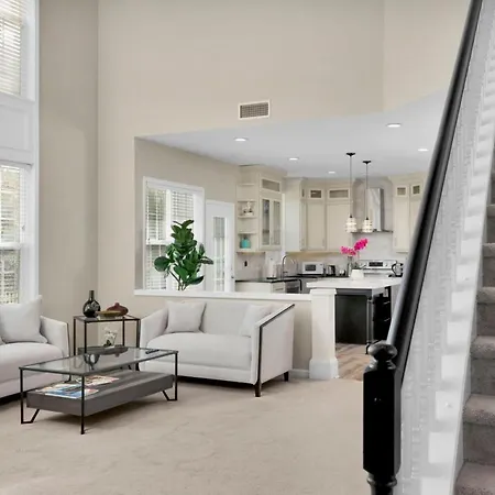 Holiday home Spectacular 5br-family With Pool & Amenities