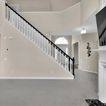 Spectacular 5br-family With Pool & Amenities Charlotte