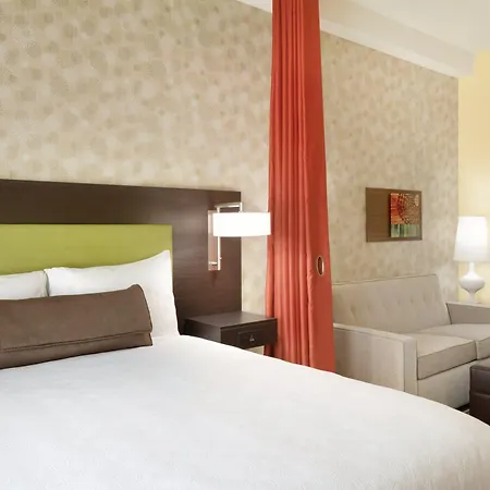 Hotel Home2 By Hilton Airport