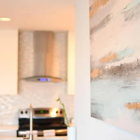 {cloud 9} Luxury 2 Bedroom In Uptown Charlotte