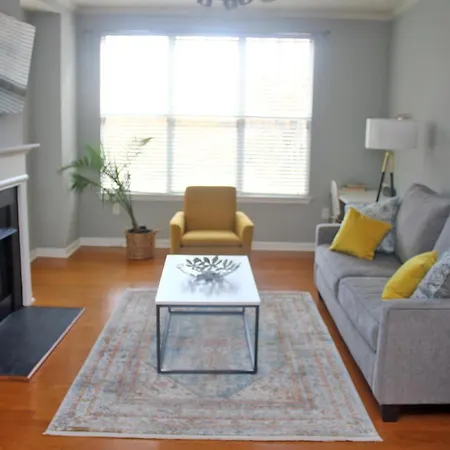 2br Uptown Park View With Free Parking Aparthotel *