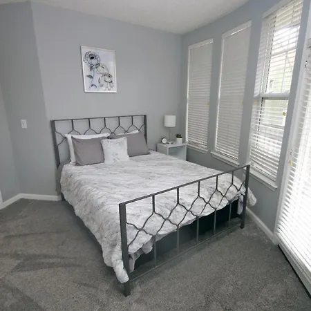 2br Uptown Park View With Free Parking * Charlotte