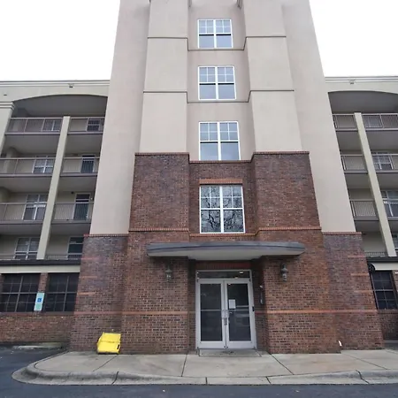 2br Uptown Park View With Free Parking Aparthotel