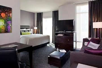 Hyatt House Center Hotel 3*