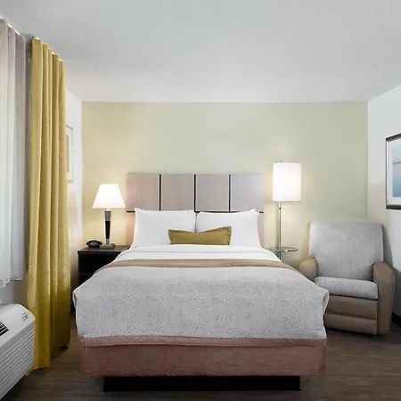 Candlewood - - Arrowood By Ihg 2*
