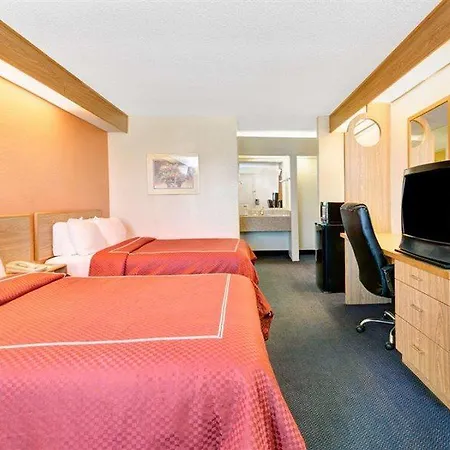 Days By Wyndham Northlake