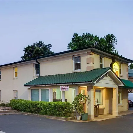 Motel Super 8 By Wyndham Downtown Area