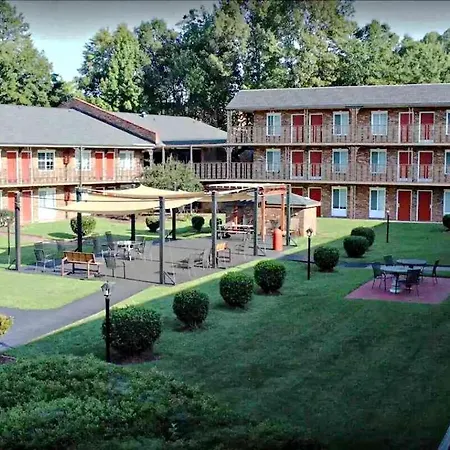 Independence Place Hotel *