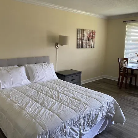 Independence Place Hotel Charlotte