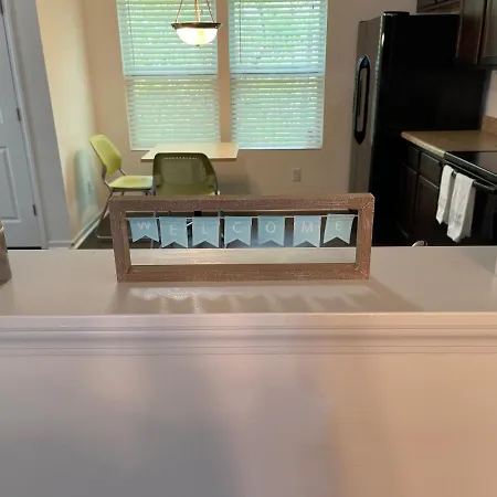 Spacious & Family Friendly 3br | 10 Min To Uptown Holiday home