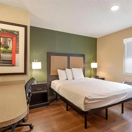 6 Charlotte, Nc - Tyvola Rd Executive Park Hotel
