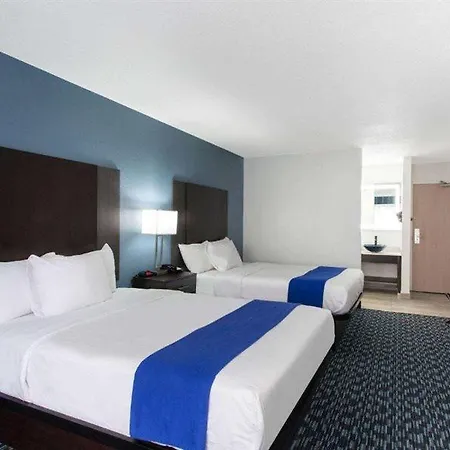 Baymont By Wyndham Hotel Charlotte