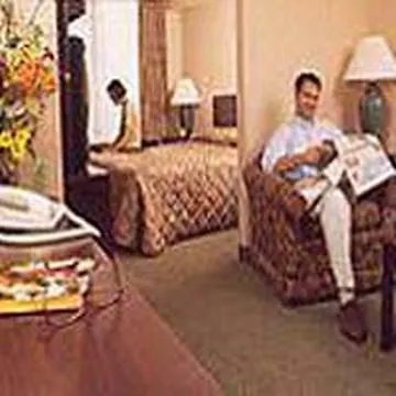 Hyatt Place Airport Billy Graham Parkway 3*
