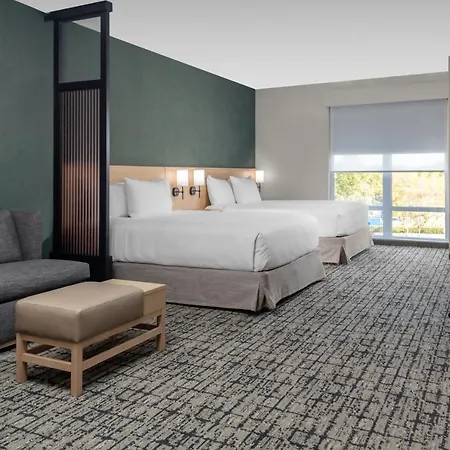Hyatt Place Research Park Hotel 3*
