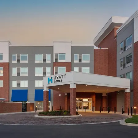 Hotel Hyatt House Rea Farms 3*