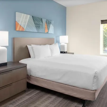 Hyatt House Rea Farms Hotel 3*