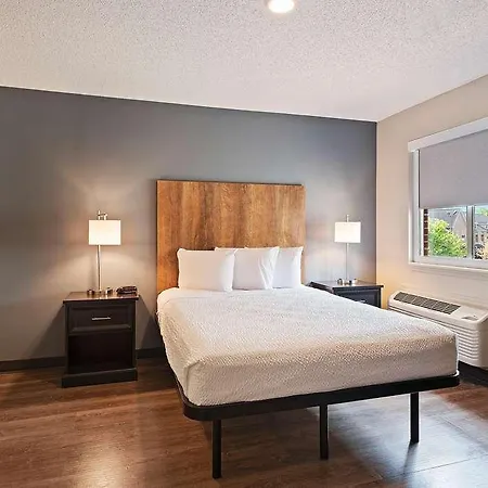 Extended America Select - - Place - E Mccullough Dr 2*