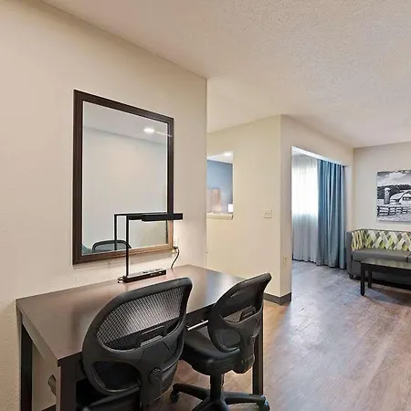 Extended America Select - - Place - E Mccullough Dr 2*