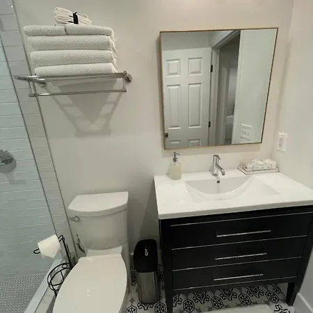 Luxury In Eastover... Close To Everything! Hotel *