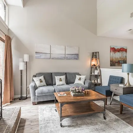 Modern Cozy Townhome Charlotte