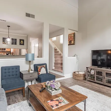 Modern Cozy Townhome * Charlotte