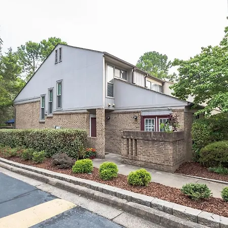 Modern Cozy Townhome Apartment Charlotte