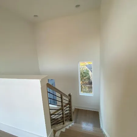 Holiday home Entire Close To Boa Stadium & *
