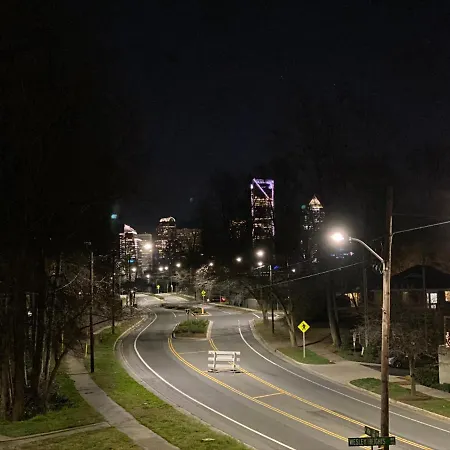Entire Close To Boa Stadium & Holiday home