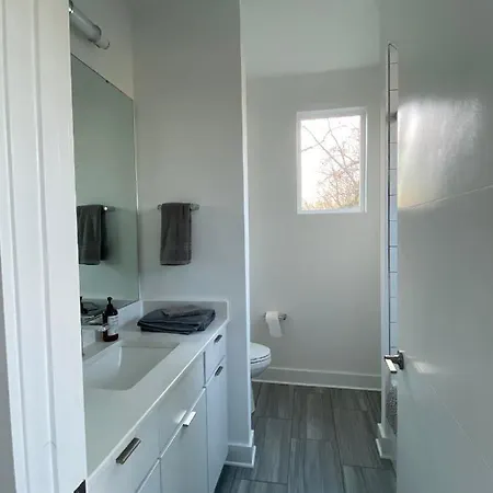Holiday home Entire Close To Boa Stadium & *
