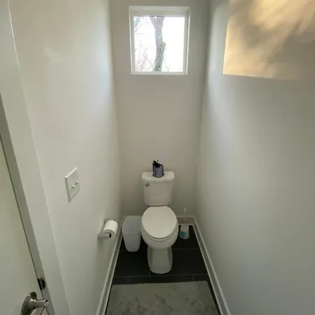 Entire Close To Boa Stadium & Holiday home