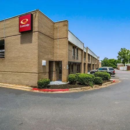 Econo Airport Near Billy Graham Parkway 2*