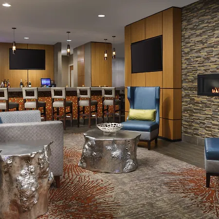 Hilton Garden Uptown