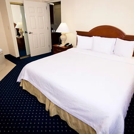 Hilton Garden Uptown