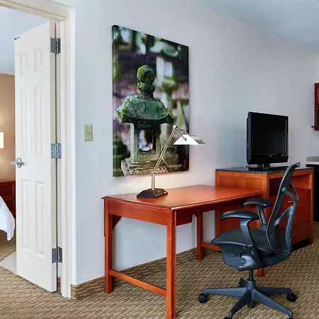 Hilton Garden North Hotel