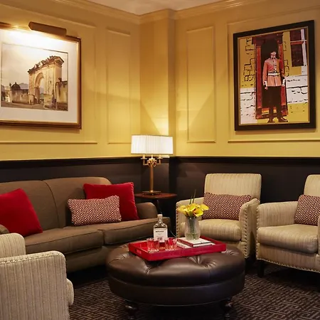 Dunhill Hotel